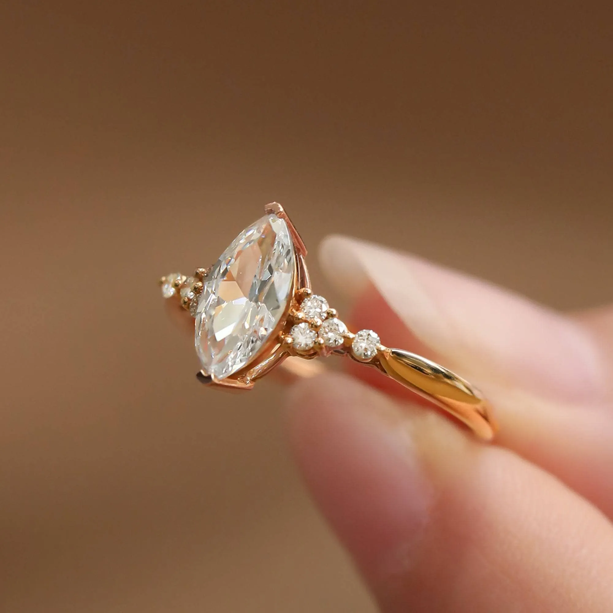 18k Marquise Cut Diamond Simple Design Engagement Ring
