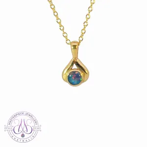 18kt Yellow Gold 3.5mm Opal pendant