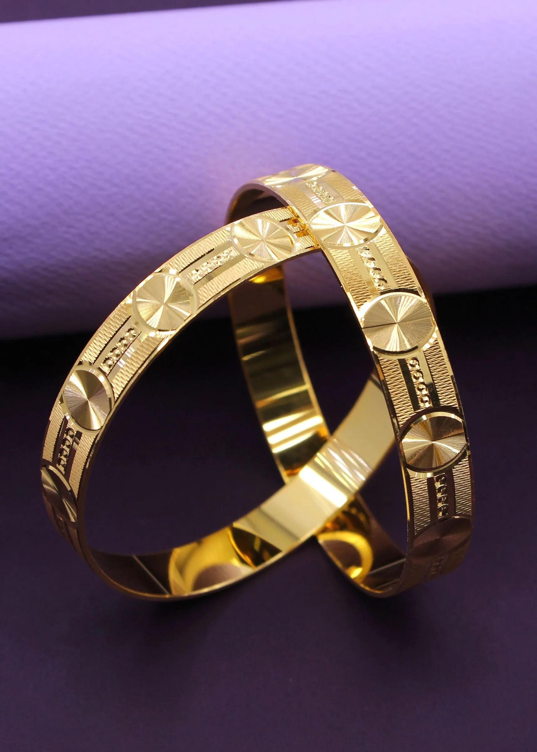 APPEALING GOLDEN BANGLES