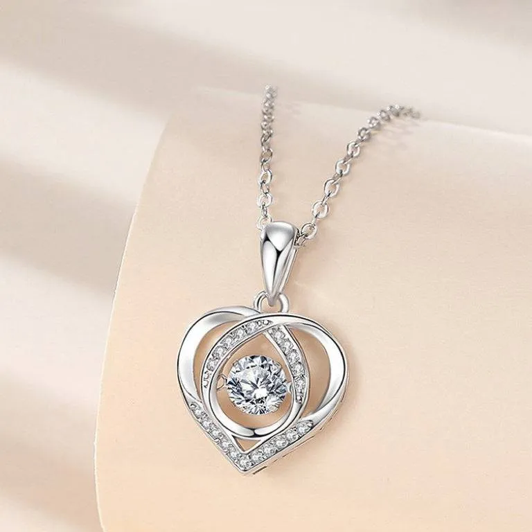 Beating Heart Necklace – Luxury Rhinestone Jewelry