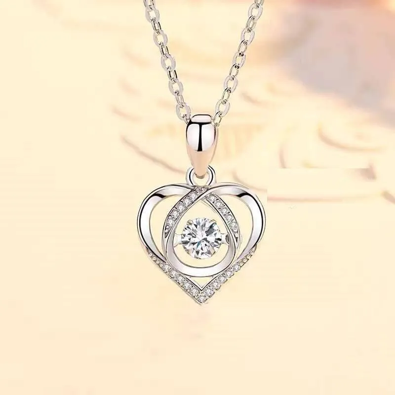 Beating Heart Necklace – Luxury Rhinestone Jewelry
