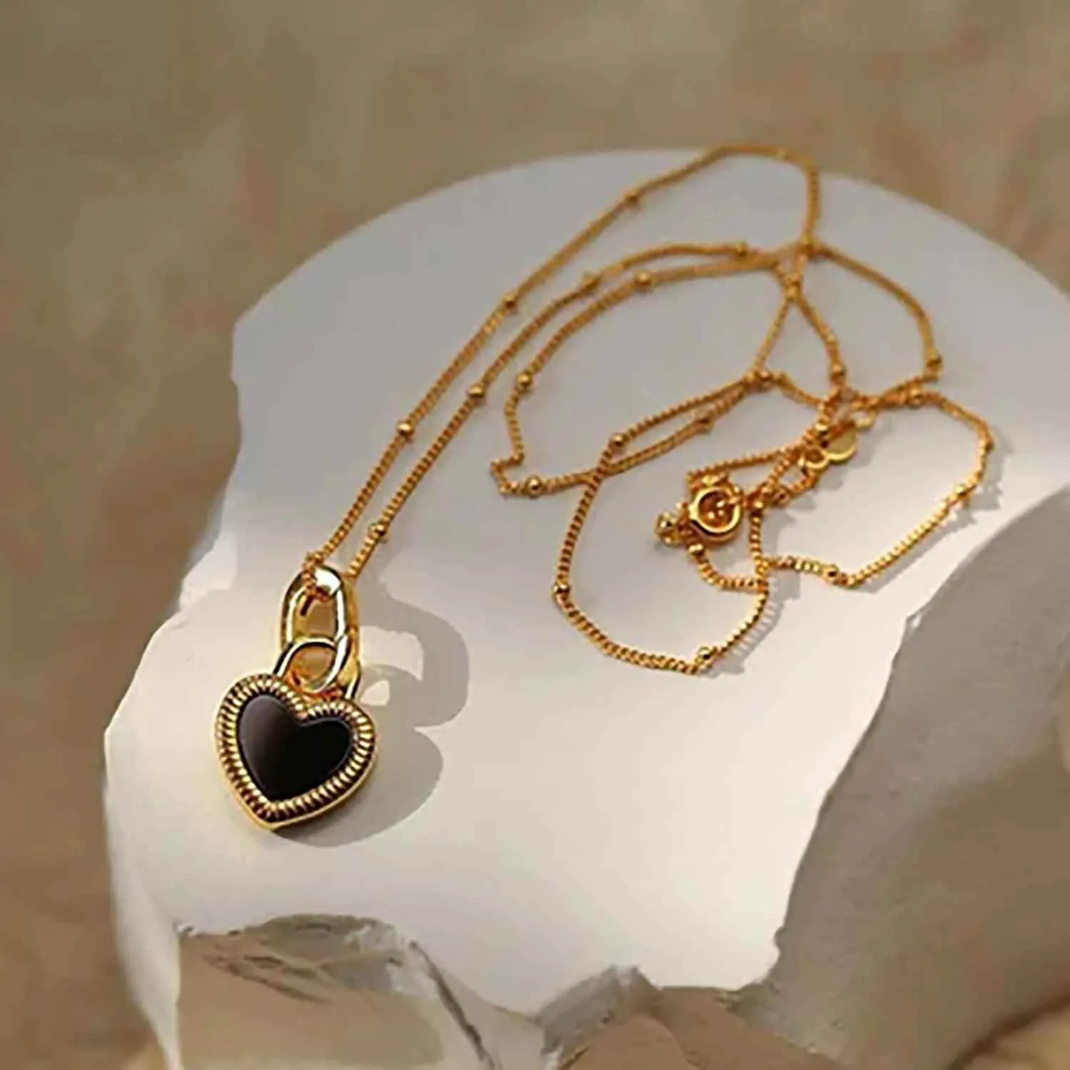 Black Double-Sided Heart Pendant Necklace Charm Jewelry NCJOI36