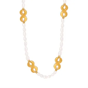 Elegant French Oval Freshwater Pearl Necklace with Retro Charm and Personality