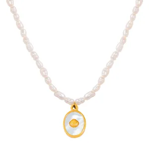 Elegant Freshwater Pearl Pendant Necklace with White Shell Detail