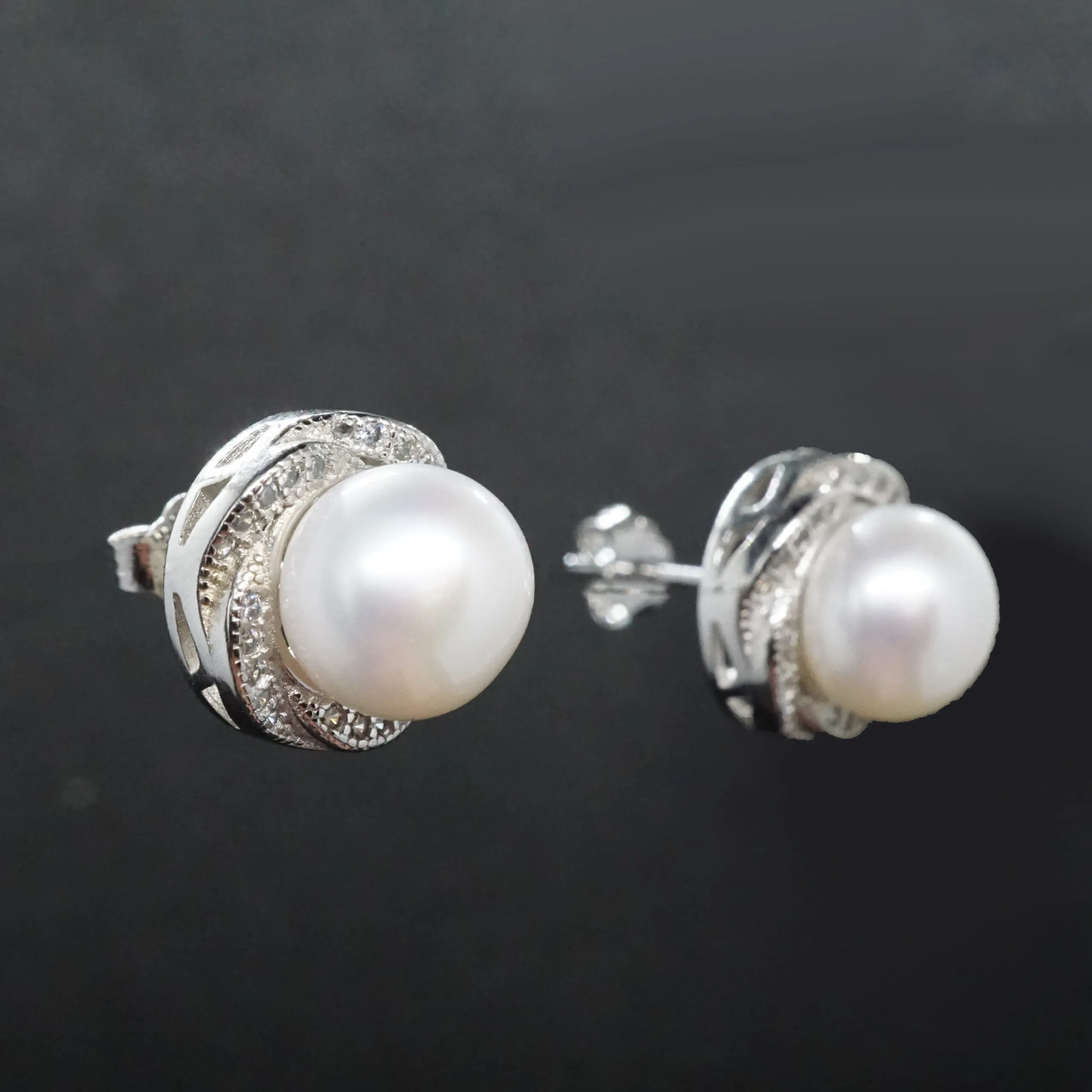 Ellie X - Real Freshwater Pearl Silver Stud Earrings