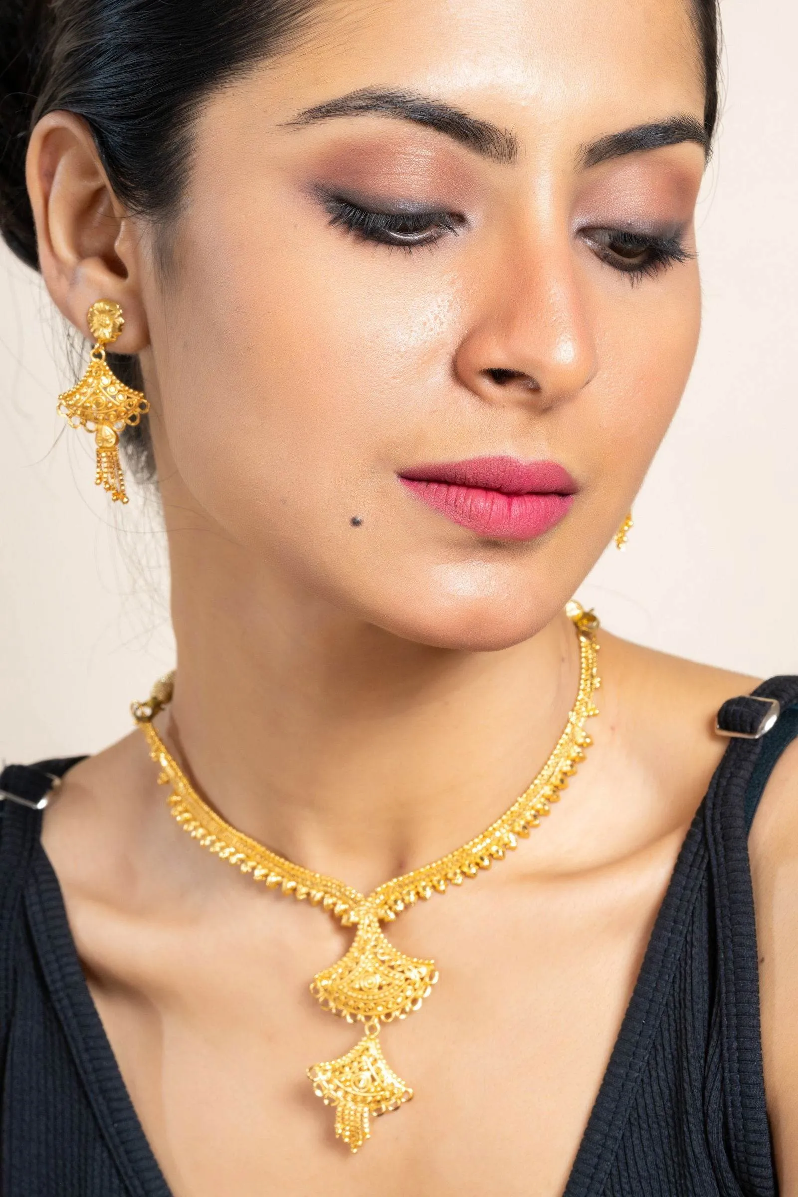 Gold Plated Sleek Necklace with Matching Stud Earrings Jewelry Set - Jewelry for All Occasions