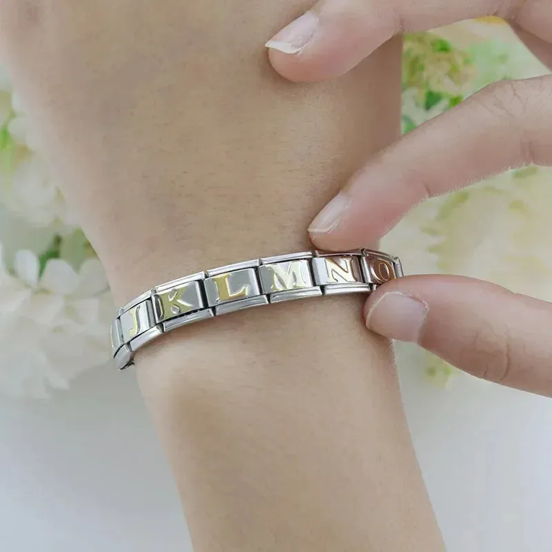 Letter J Classic Link in Yellow Gold