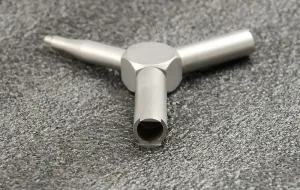 Magazine valve key