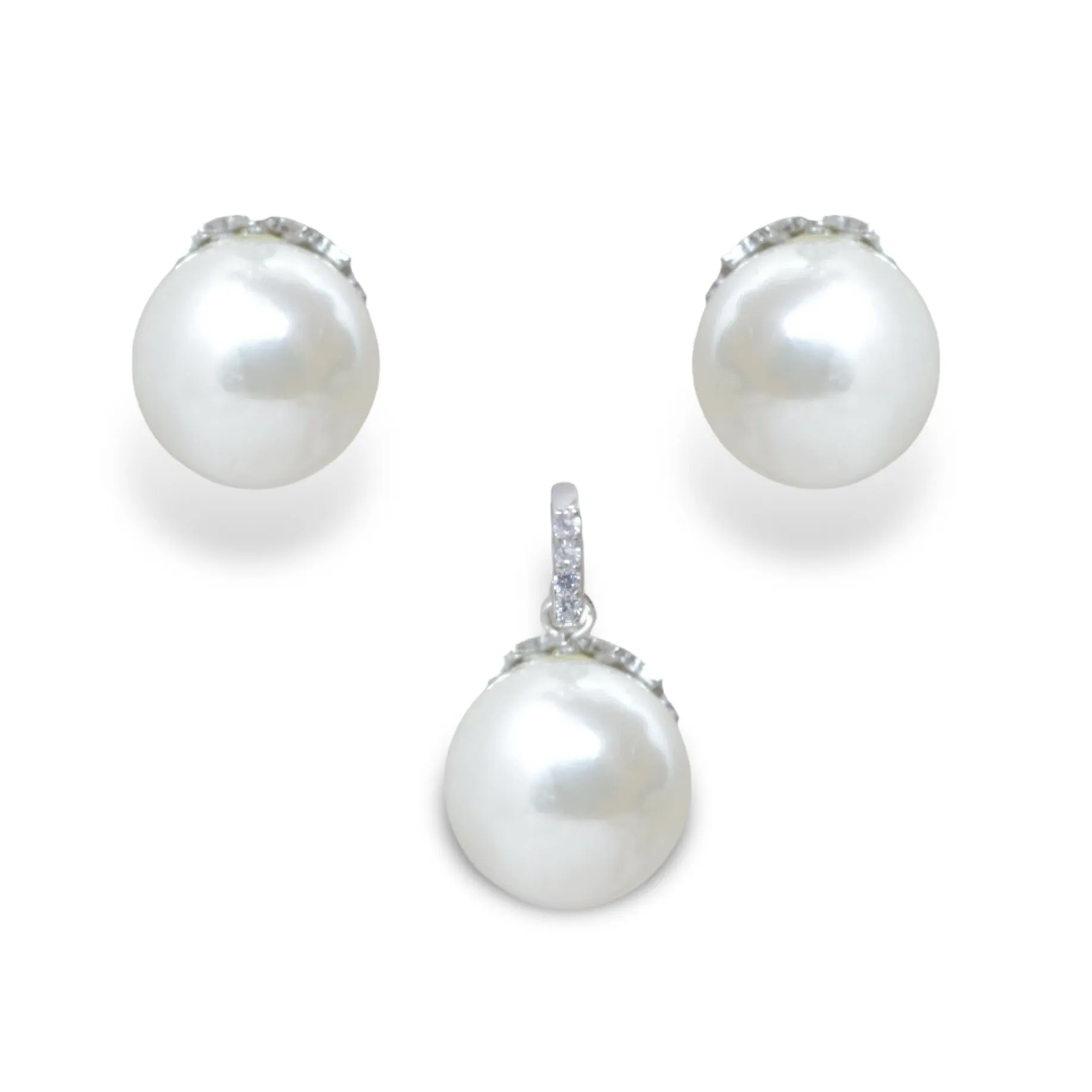 Pure Radiance: Silver Pearl Pendant Set