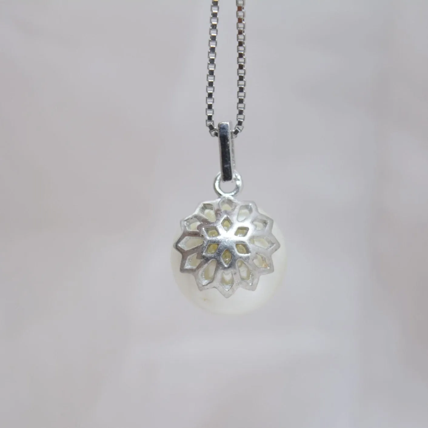 Pure Radiance: Silver Pearl Pendant Set