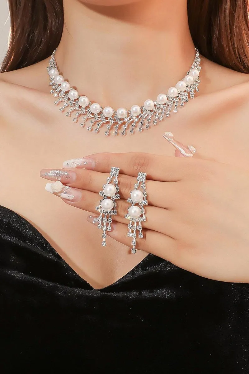 Vintage Pearl Rhinestone Necklace And Earrings Set