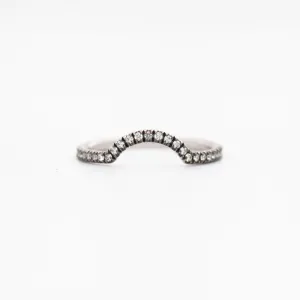 White Diamond Eleonore Pavé Scallop Band